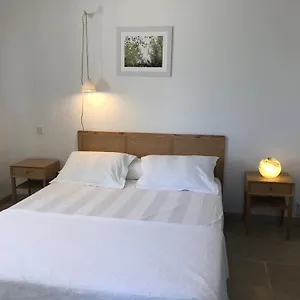  Bed & Breakfast Chambre Hotes Les Garrigues